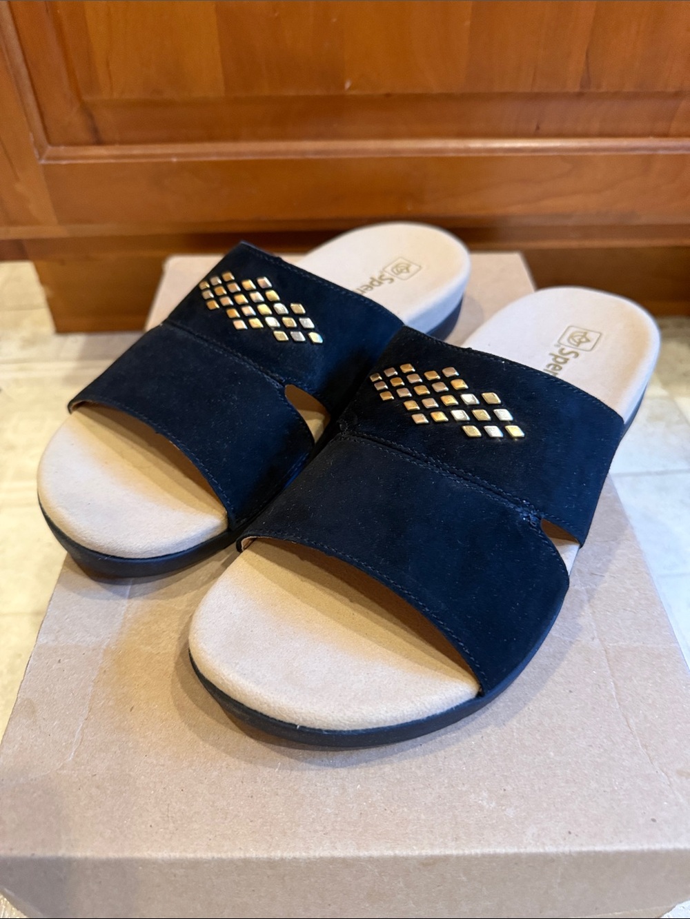 Spenco Women's Twilight Stud '22 Slide Sandal - 8.5